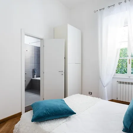 Апартаменты A World Aparts - 32 Calabria Рим