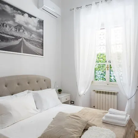 A World Aparts - 32 Calabria Apartment *